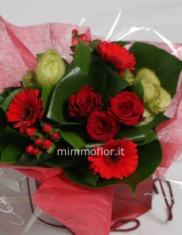 bouquet di fiori misti in borsetta